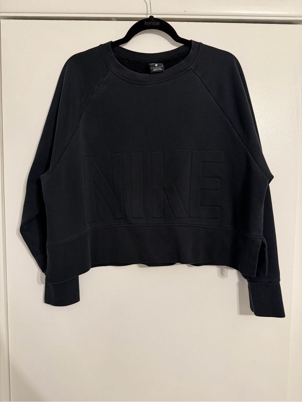 Nike Women's Black Embossed Logo Cropped Sweatshirt - Size L
